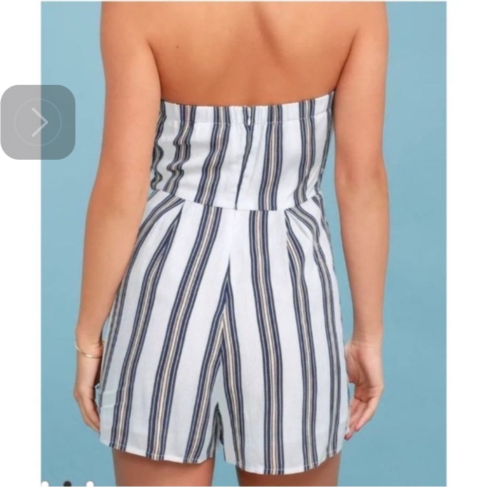 Lulu’s Sleeveless Romper - Picture 2 of 9